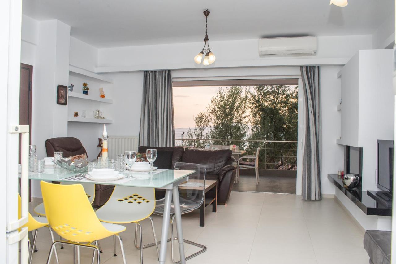 Nina'S Villa, Cosy Seaview Retreat Verga Dış mekan fotoğraf