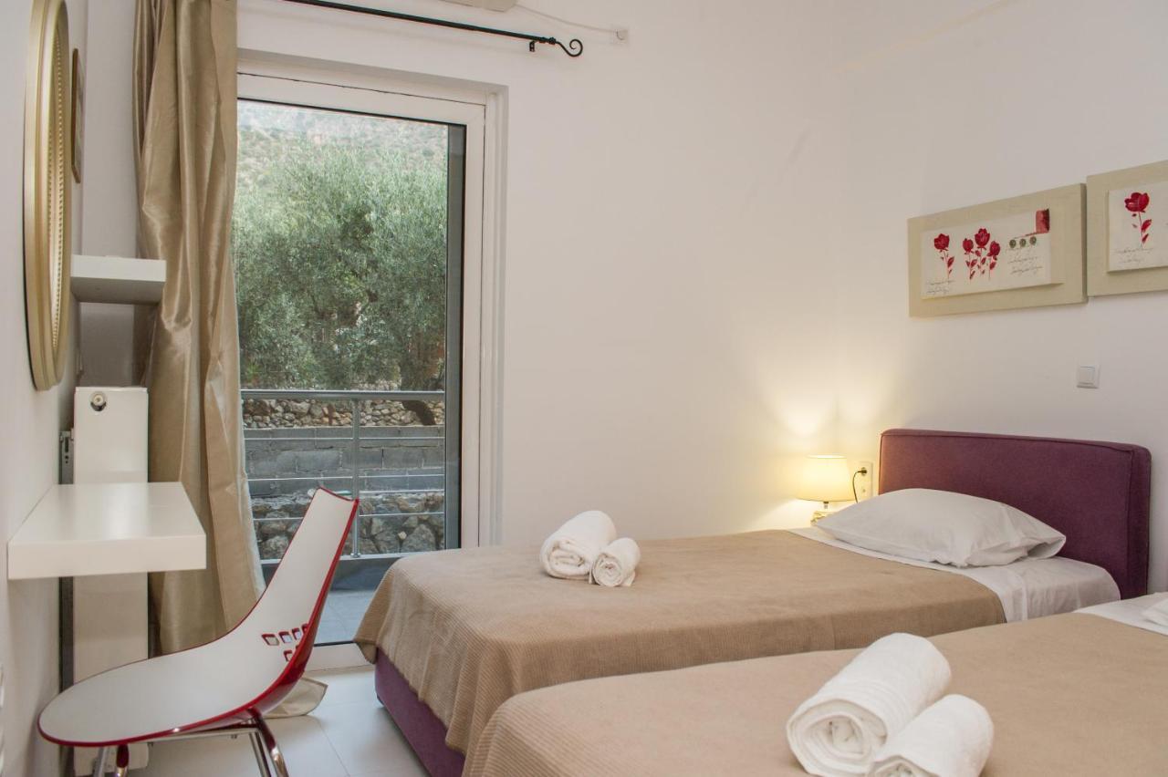 Nina'S Villa, Cosy Seaview Retreat Verga Dış mekan fotoğraf